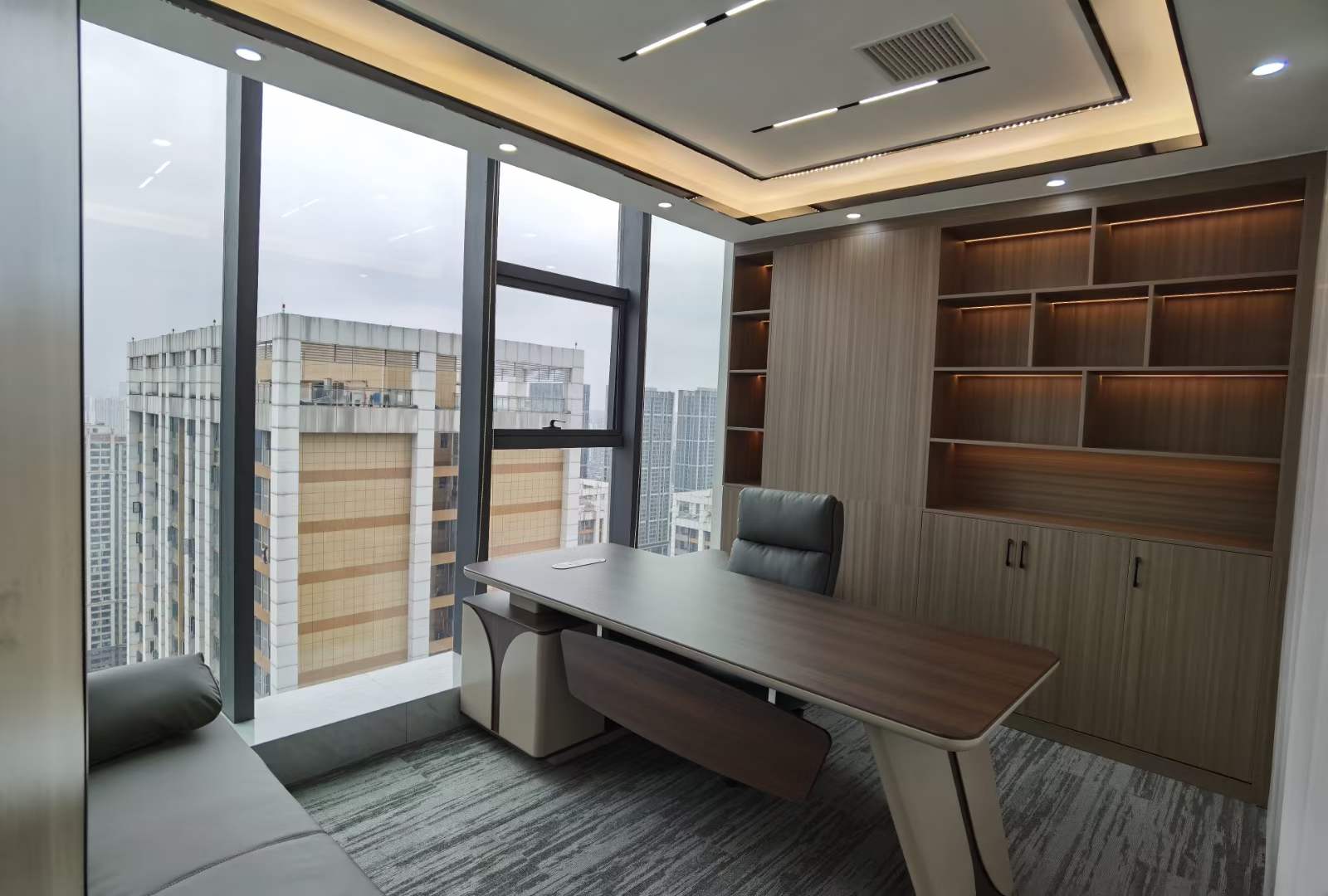 建设北路 创业小面积 3隔间6工位  精装带家具 拎包入住钻石广场 成都成华区写字楼出租