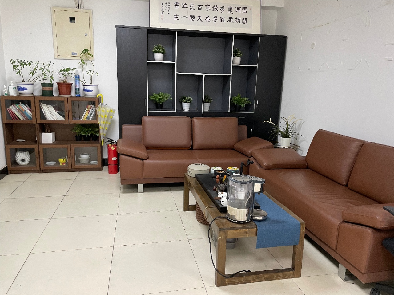 高新区金融城天府新谷精装95平办公室 紧凑创业型办公室 生活便利 户型方正