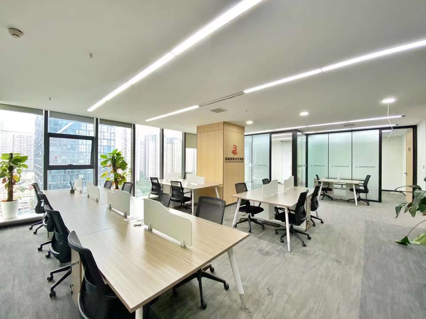 建设北路多隔间户型 6隔间18工位 利用率超高  精装带家具 拎包入住钻石广场