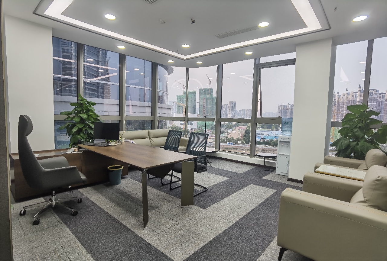 高新区新川板块超甲，大户型精装修，拎包入住