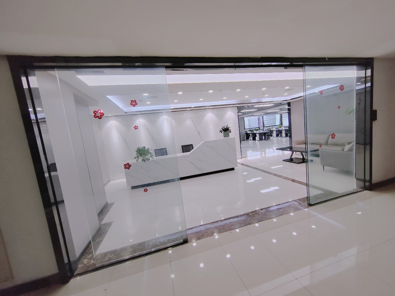高新地铁345平面积 6隔间48工位 户型方正 商业配套成熟 拎包入住 茂业中心写字楼出租|高新区写字楼|高新区办公室|租小团