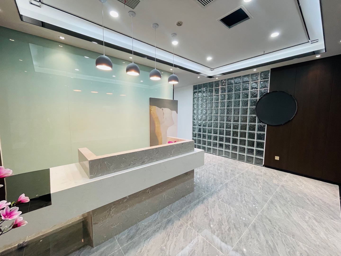 环球中心268平特惠好房  户型方正 4隔间24工位 利用率高|高新区写字楼|高新区办公室|租小团