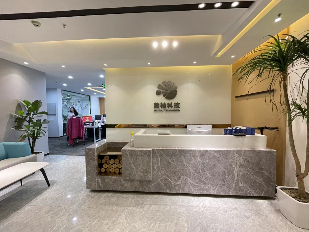 环球中心朝外豪装 6隔间30工位 报价含物业 朝外视野巴适 精装带家具|高新区写字楼|高新区办公室|租小团