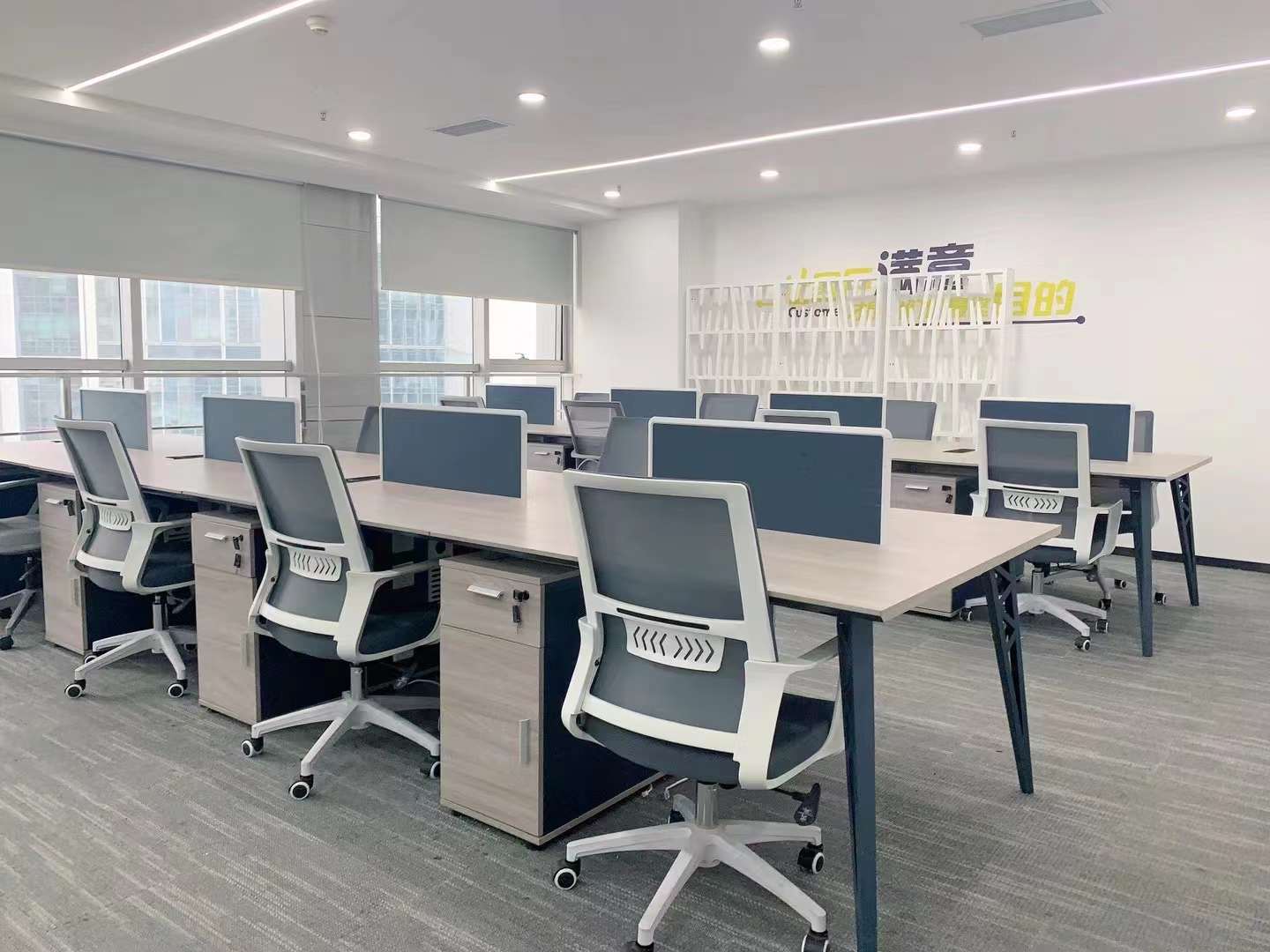 春熙路甲级写字楼 209平 4隔间16工位 户型方正 利用率高  精装带家具 时代广场