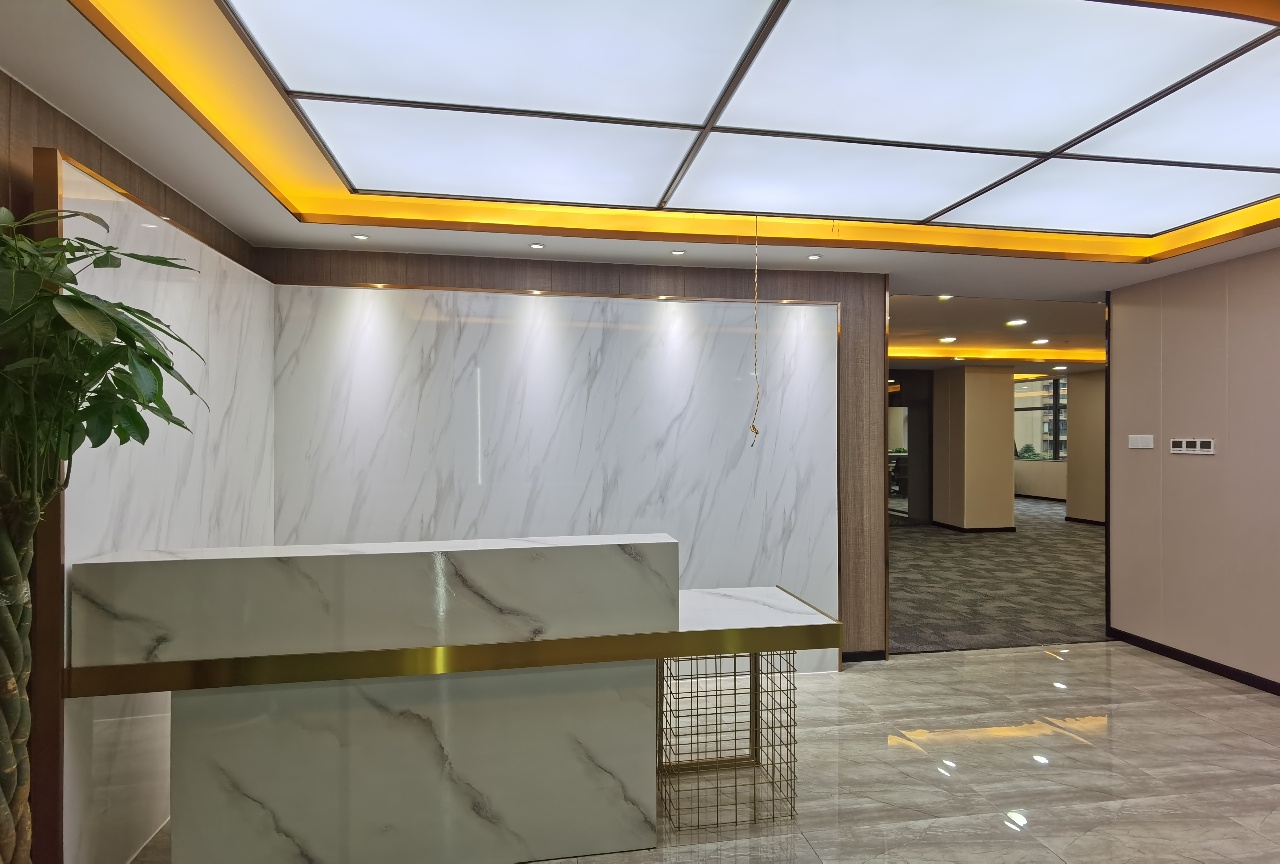 安格斯峰汇中心5隔间42工位艺术装修带家具低公摊无加时费近地铁高品质甲级写字楼采光通透双开玻璃门