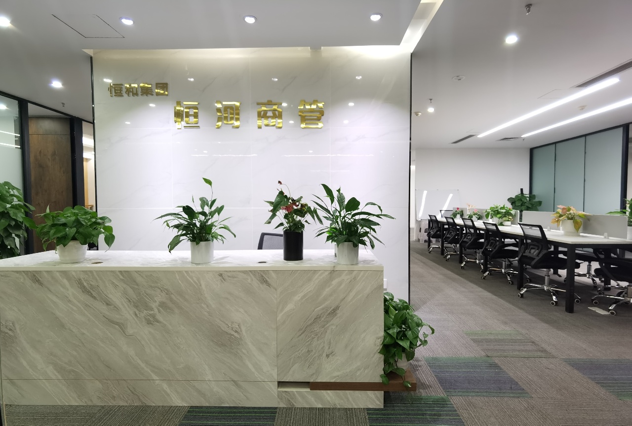 沃特国际电梯口10隔间30工位采光通透精装修带家具低公摊无加时费双开玻璃门近地铁电梯口