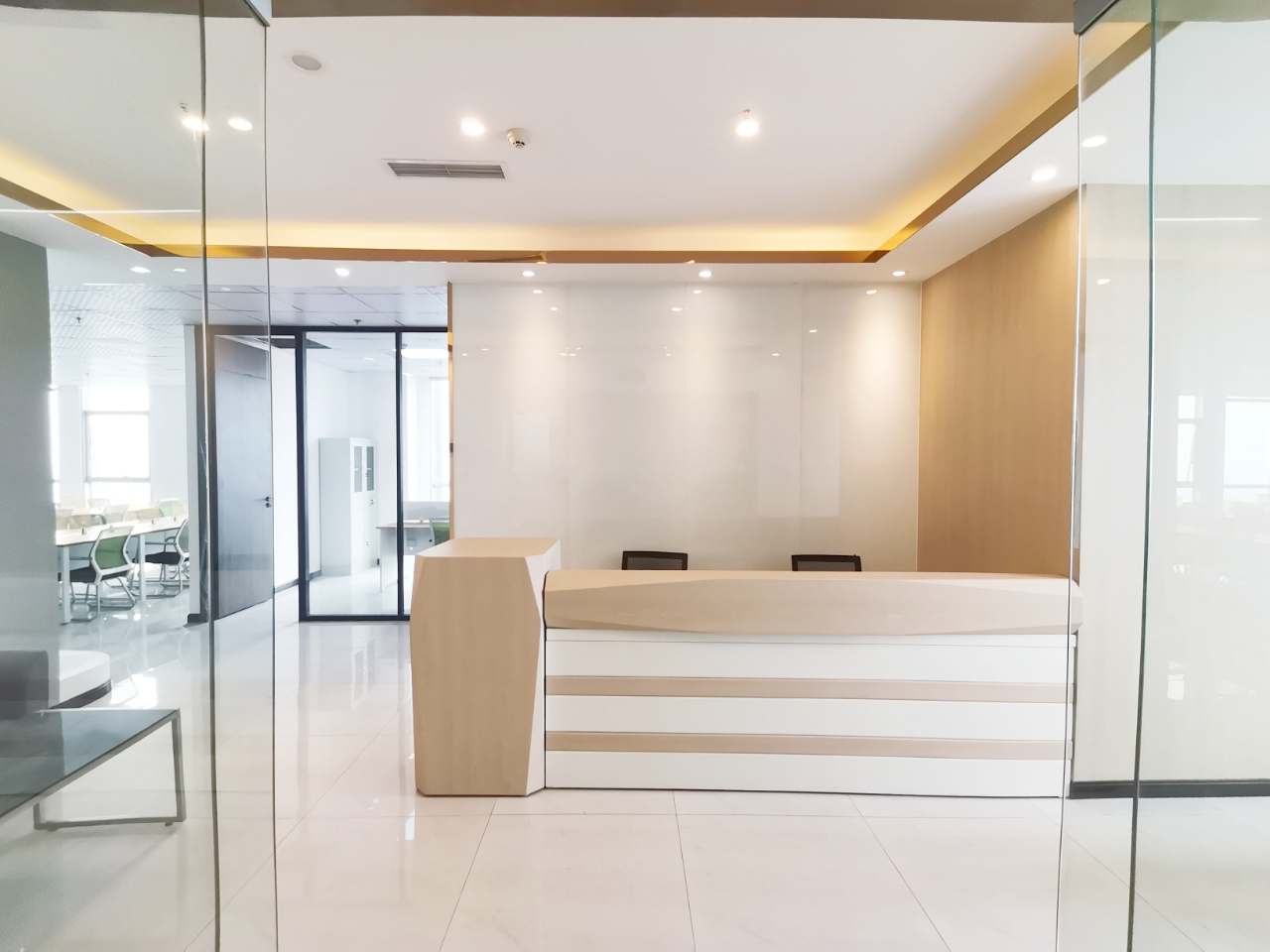 金牛小户型 284平 4隔间30工位  精装带家具 朝阳朗香广场|金牛区写字楼|金牛区办公室|租小团