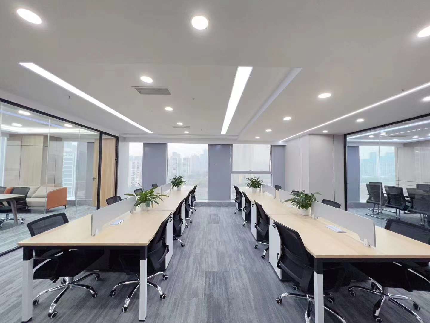 火车东站甲级写字楼出租 254平 4隔间22工位  户型方正 精装带家具 中环国际