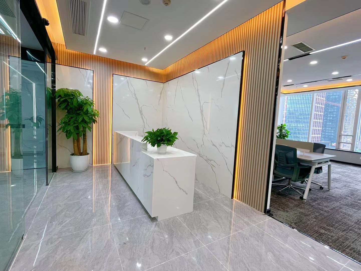 金融城精品小面积 3隔间12工位an套出租 视野非常巴适 精装带家具 轻奢系列 中航国际广场办公室出租|高新区写字楼|高新区办公室|租小团