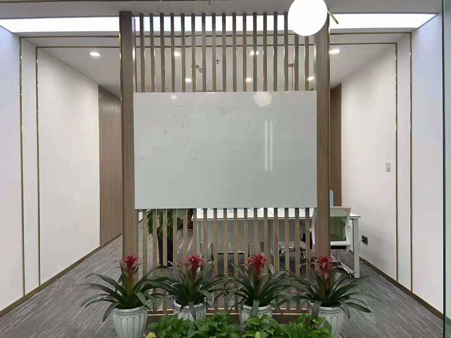 珠宝中心 115平，精装修，租金便宜